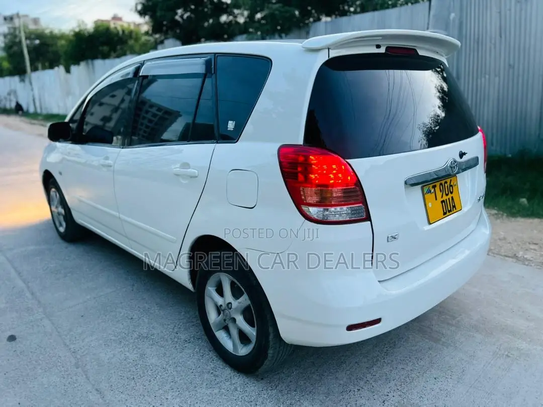 Toyota Corolla Spacio 2006 White