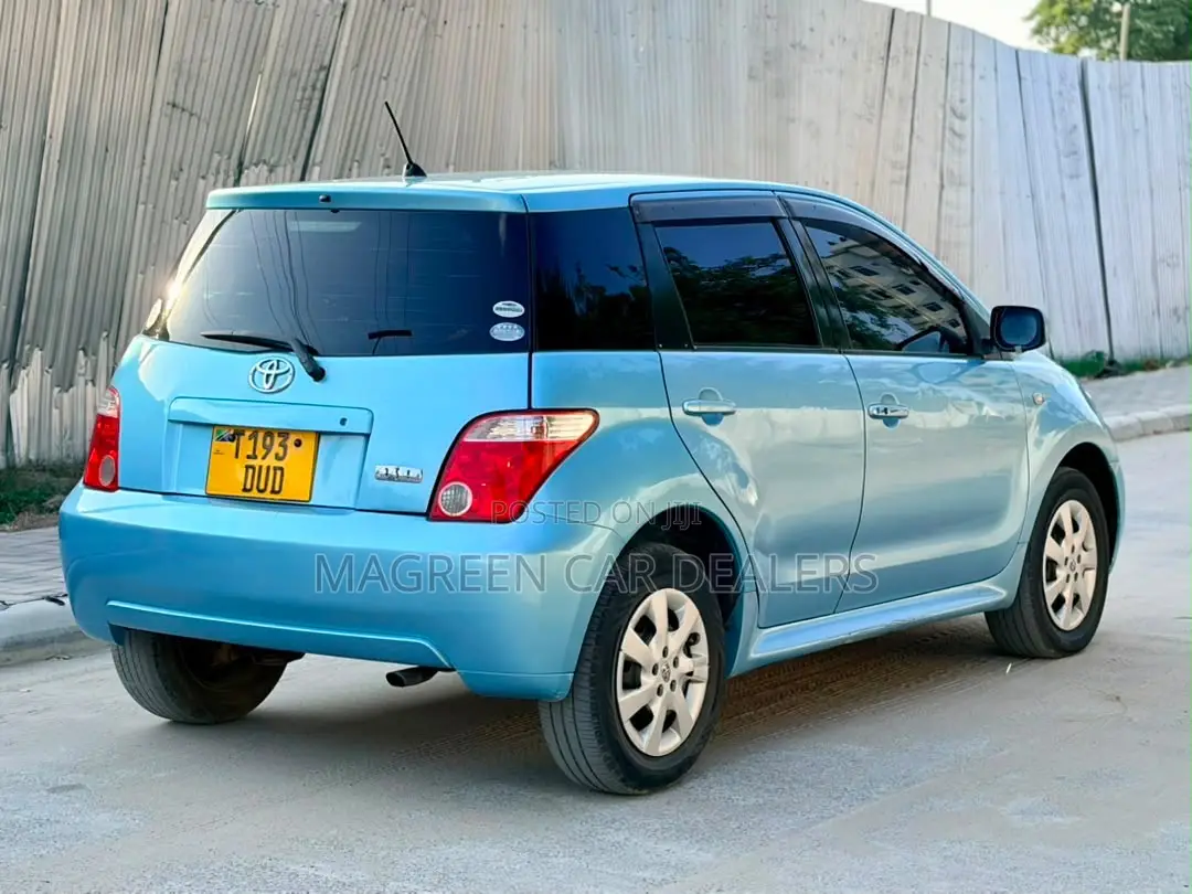 Toyota IST 2007 Blue