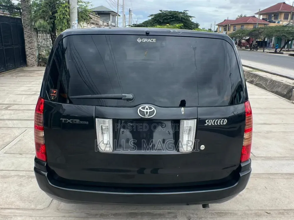 Toyota Probox 2004 Black