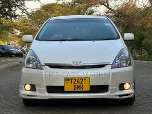 Toyota Wish 2006 White