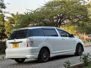 Toyota Wish 2006 White