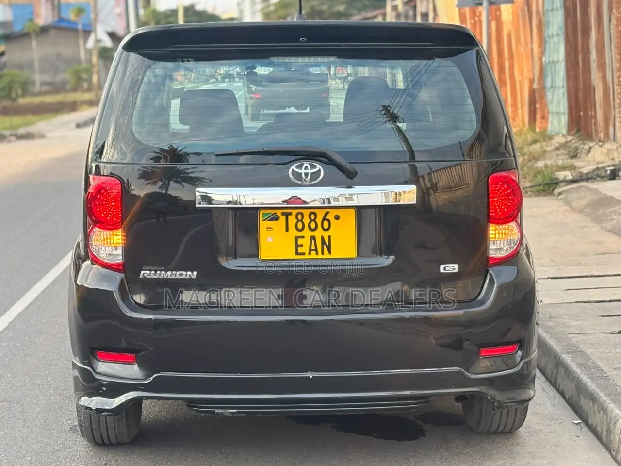 Toyota Corolla Rumion 2010 Black