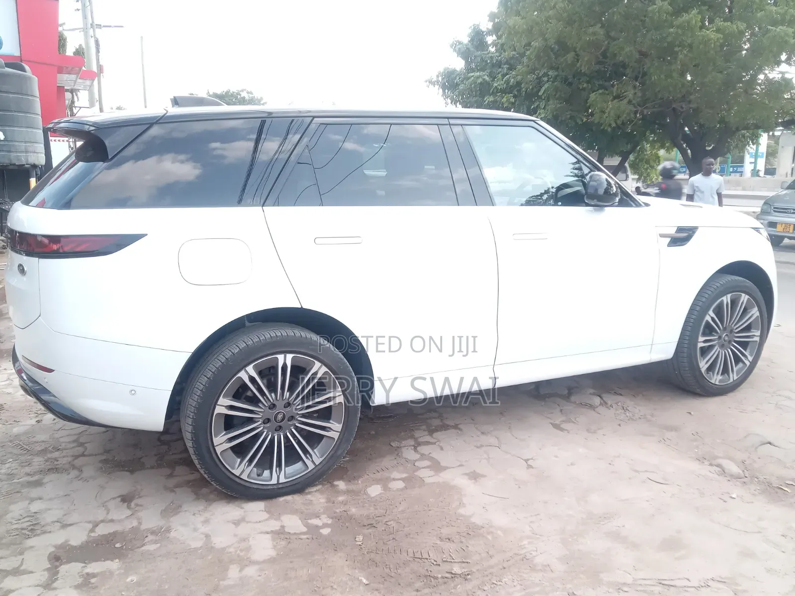 Land Rover Range Rover 2024 White