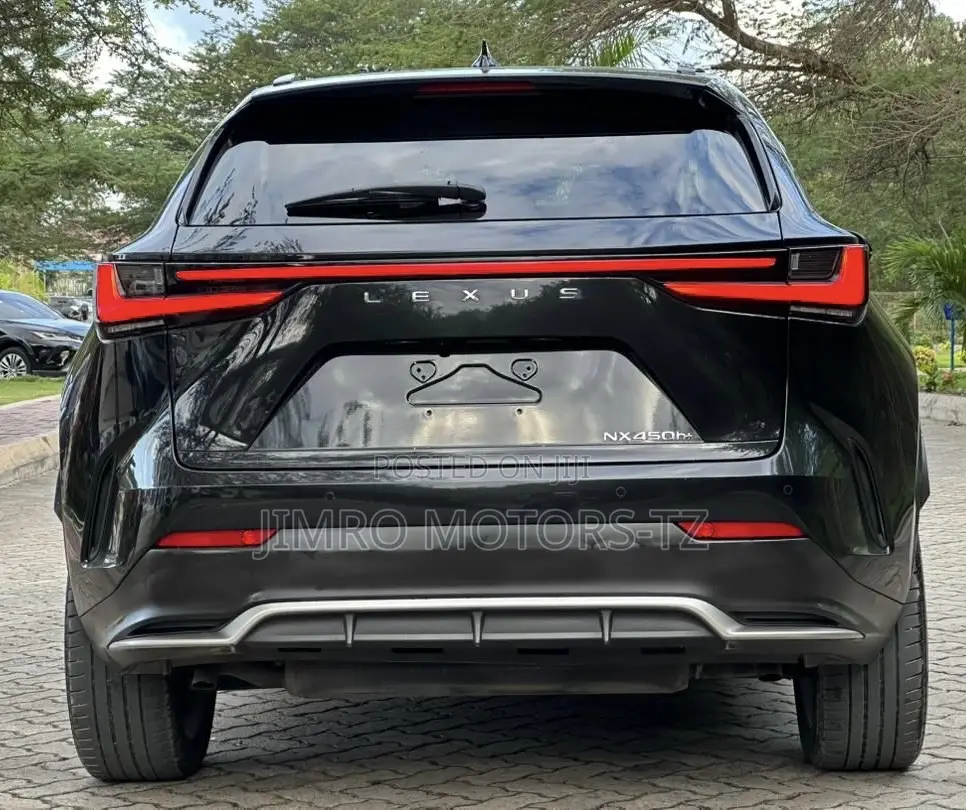Lexus NX 2022 Black