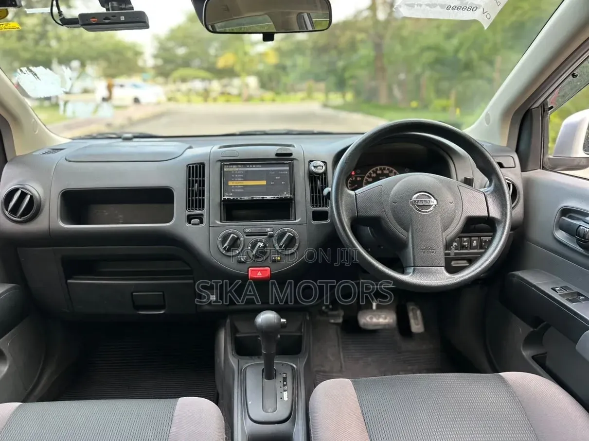 Nissan Advan 2017 Silver