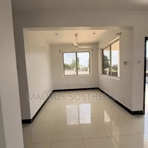 3bdrm House in Goba for sale