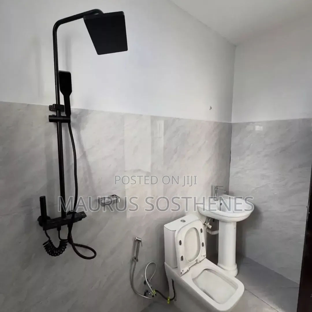 3bdrm House in Goba for sale