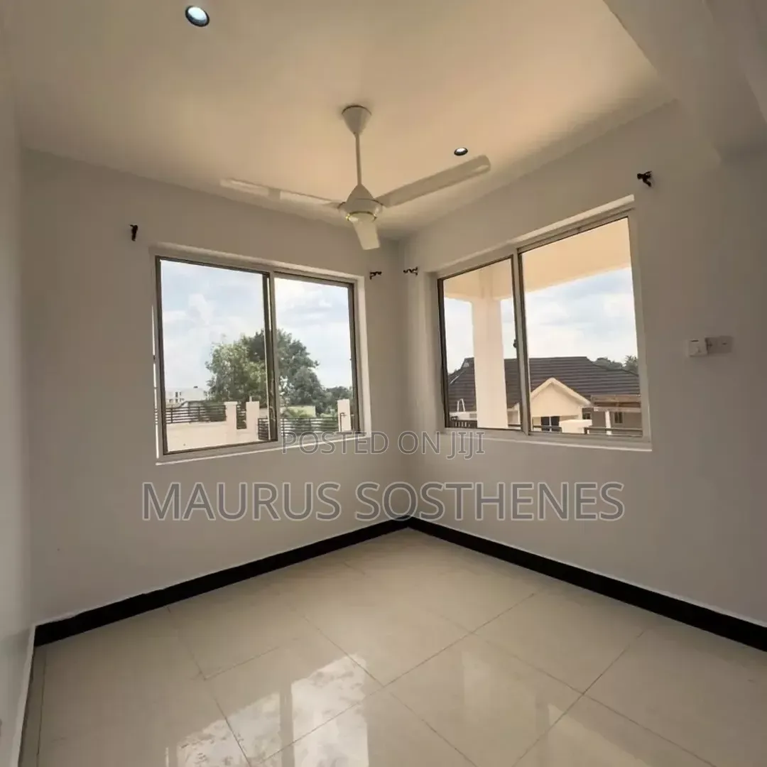3bdrm House in Goba for sale
