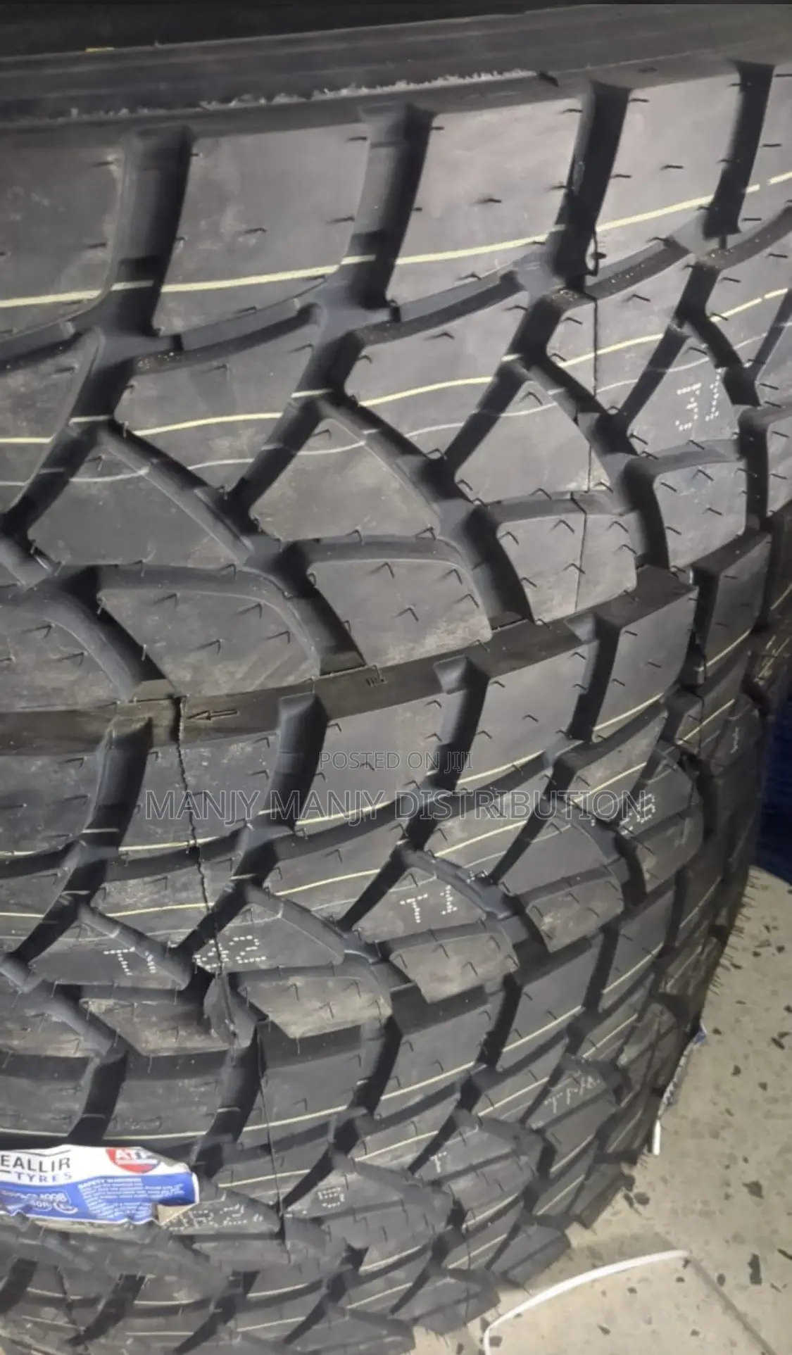 Tyre Aina Zote