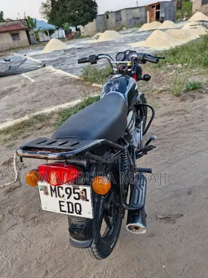 Bajaj Boxer 125 2025 Black