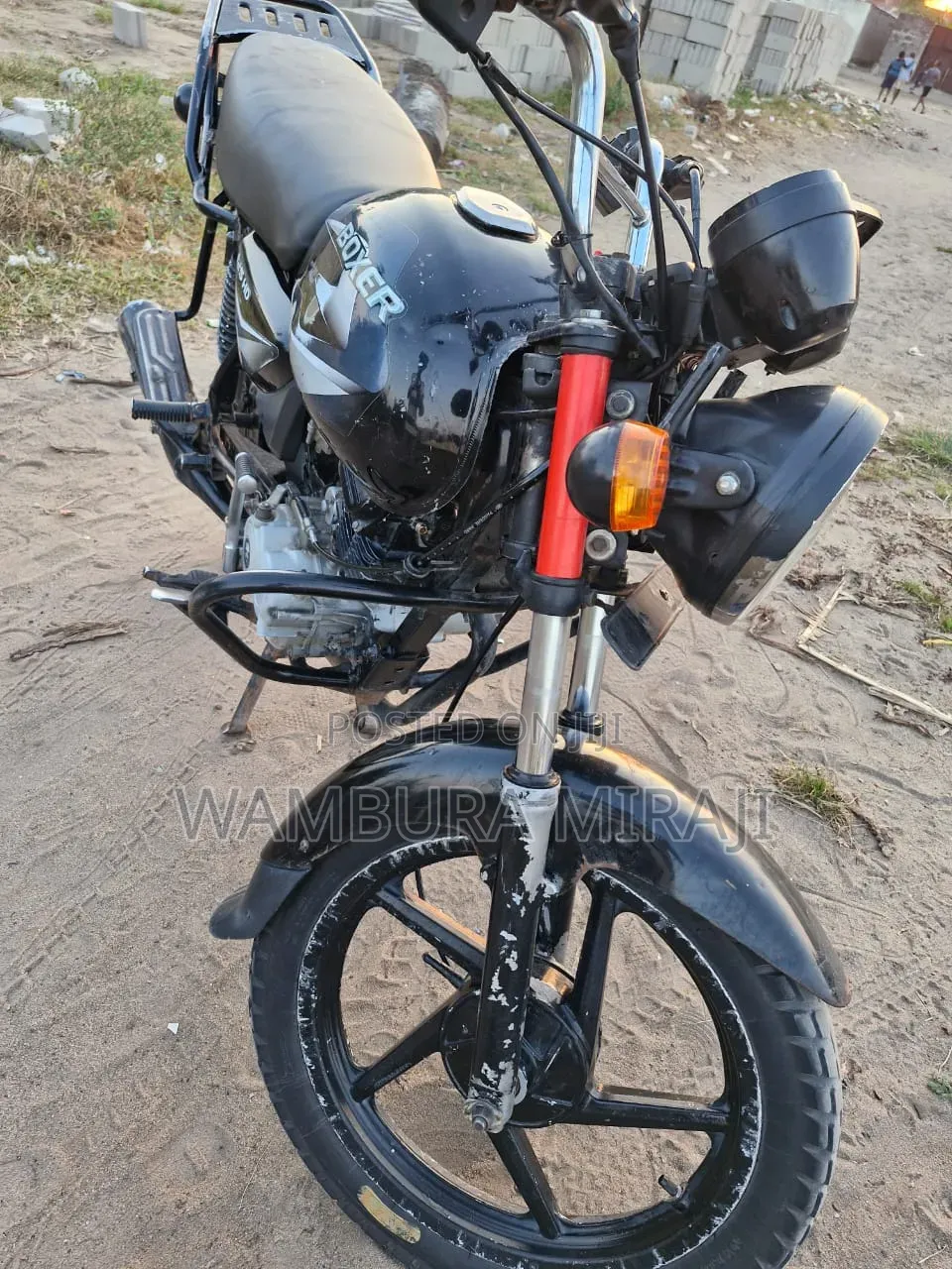 Bajaj Boxer 125 2025 Black