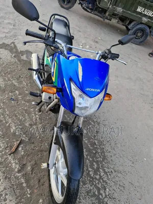 Honda CB 2025 Blue