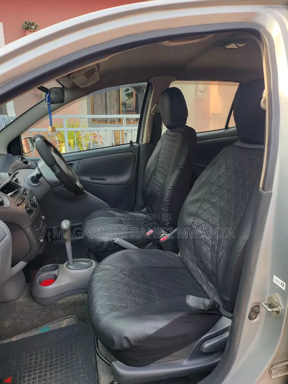 Toyota Vitz 2003 Silver