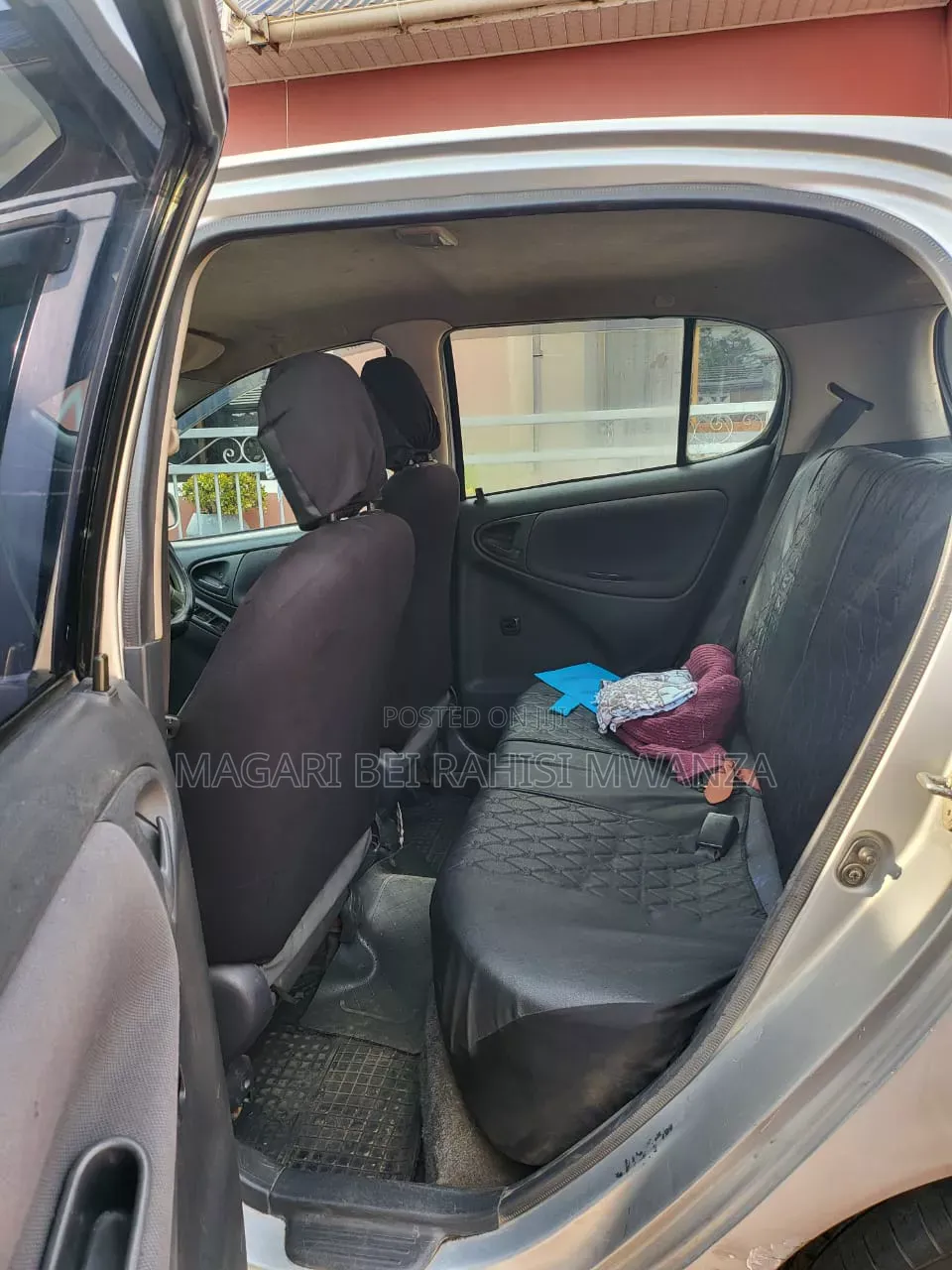 Toyota Vitz 2003 Silver