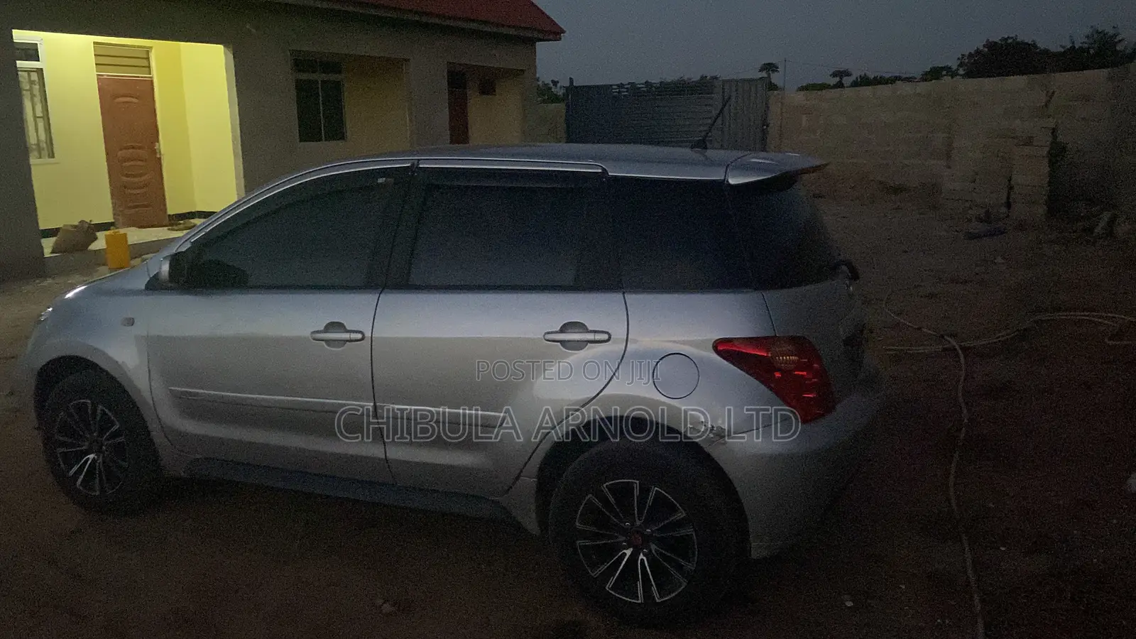Toyota IST 2005 Silver
