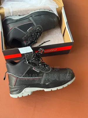 Safety Boots / Steel Toy