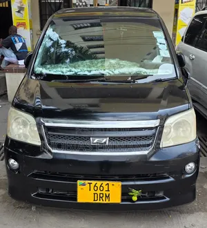 Toyota Noah 2005 Black