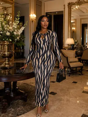 Long -Sleeve Body Con Maxi Dress