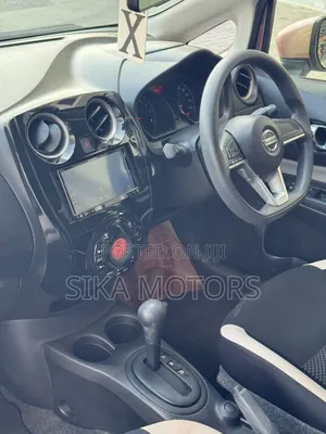 Nissan Note 2018 Pink