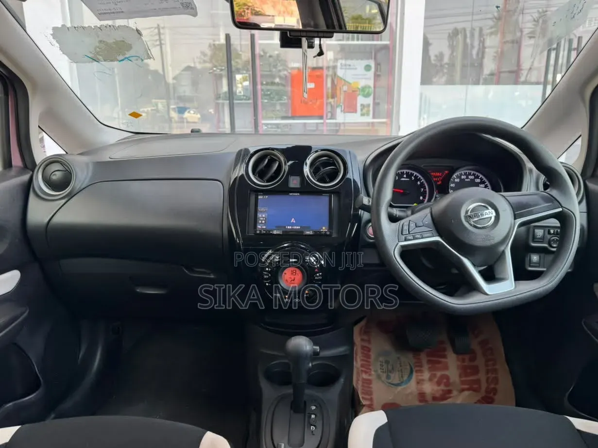 Nissan Note 2018 Pink