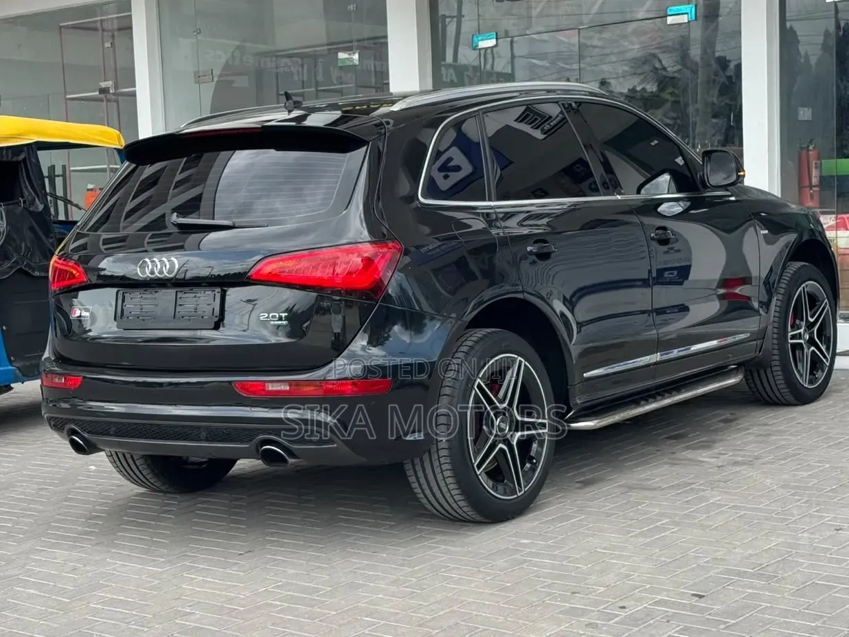 Audi Q5 2015 Black