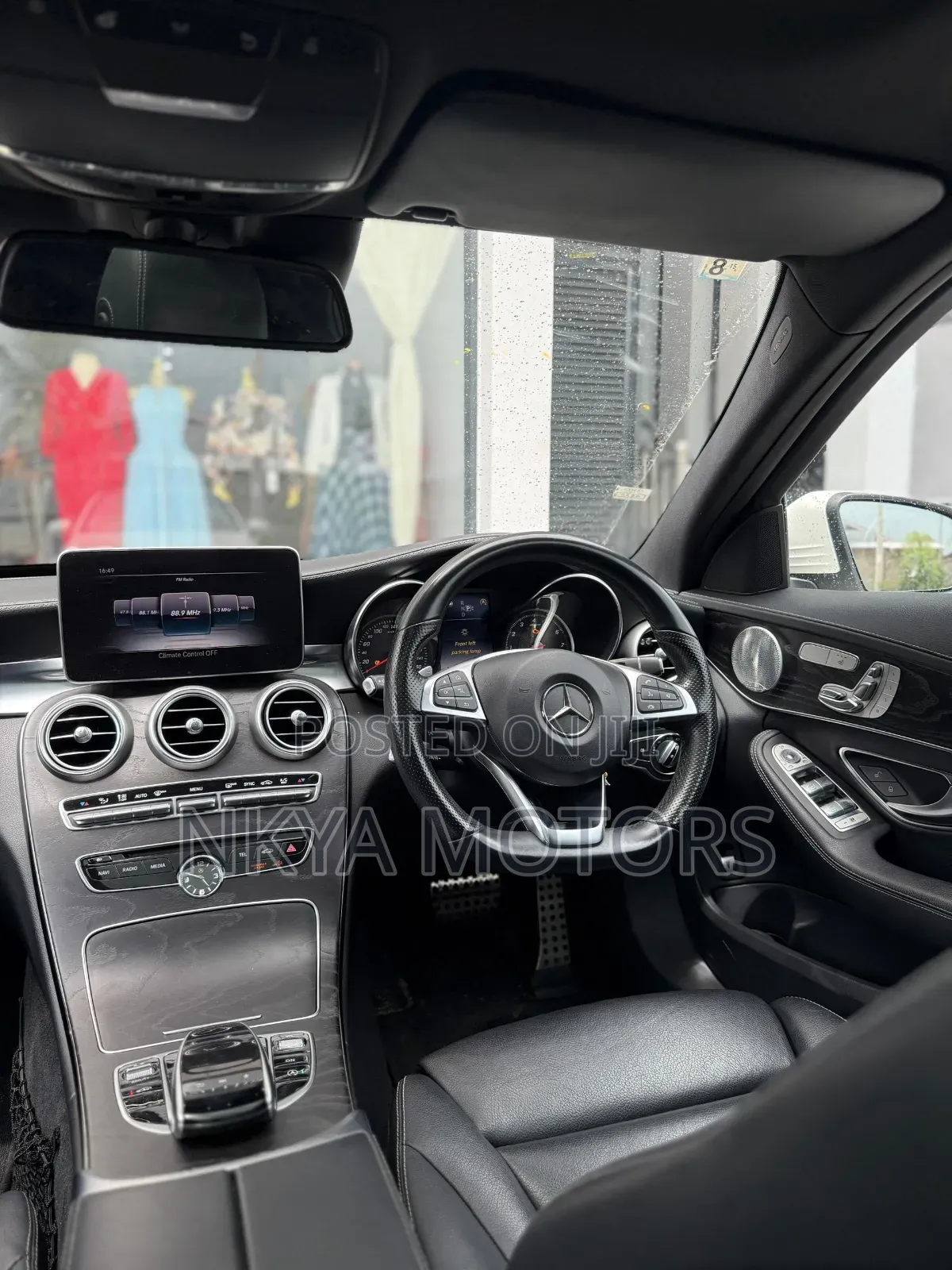 Mercedes-Benz C200 2015 Pearl