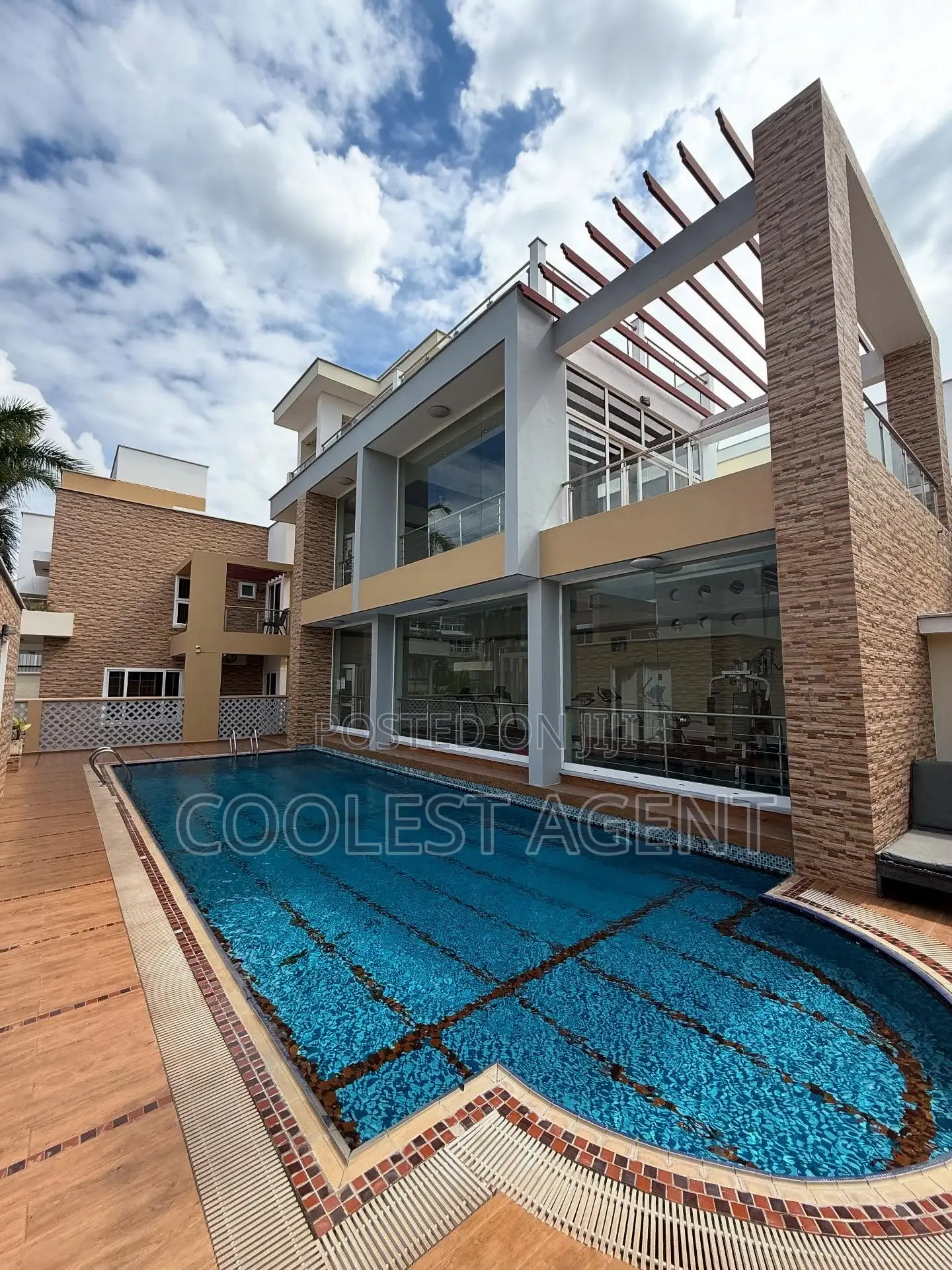 Furnished 3bdrm Villa in Coolest Estate, Oyster Bay for rent