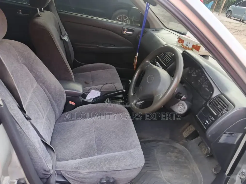 Toyota Carina 2001 Silver