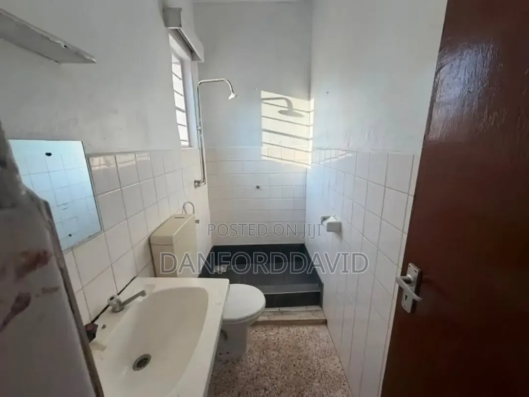 3bdrm House in Kahwa Real Estate, Masaki for rent