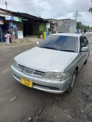 Toyota Caldina 2001 Silver