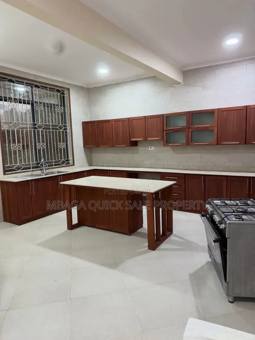 Furnished 6bdrm House in Ununio, Bunju for rent