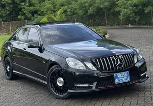 Mercedes-Benz E350 2012 Black
