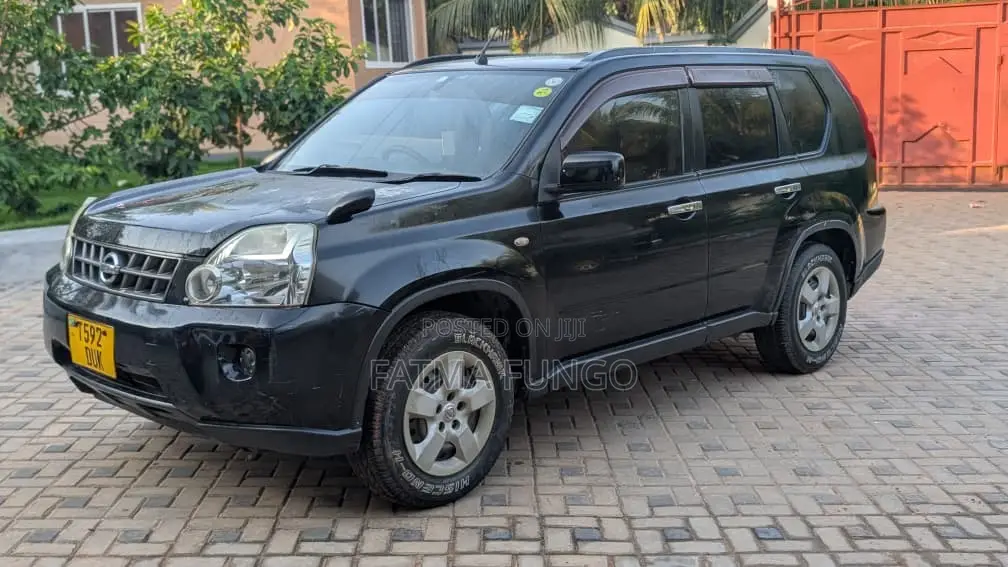 Nissan X-Trail 2.0 Petrol XE 2010 Black