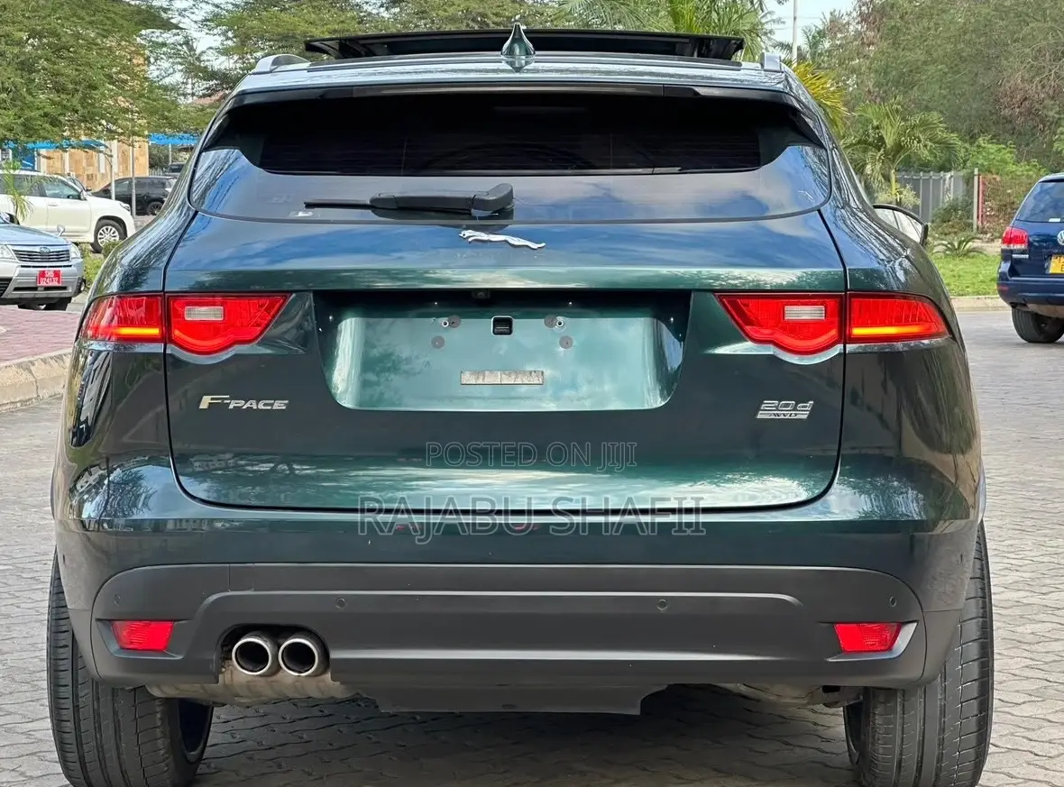 Jaguar F-Pace 2017 Green
