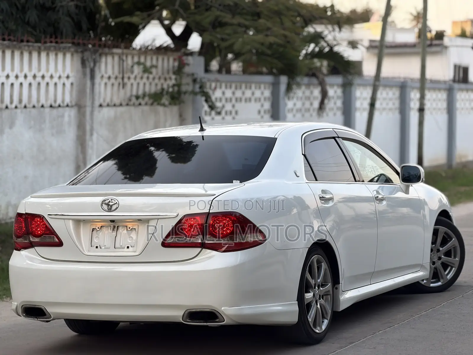 Toyota Crown 2008 White