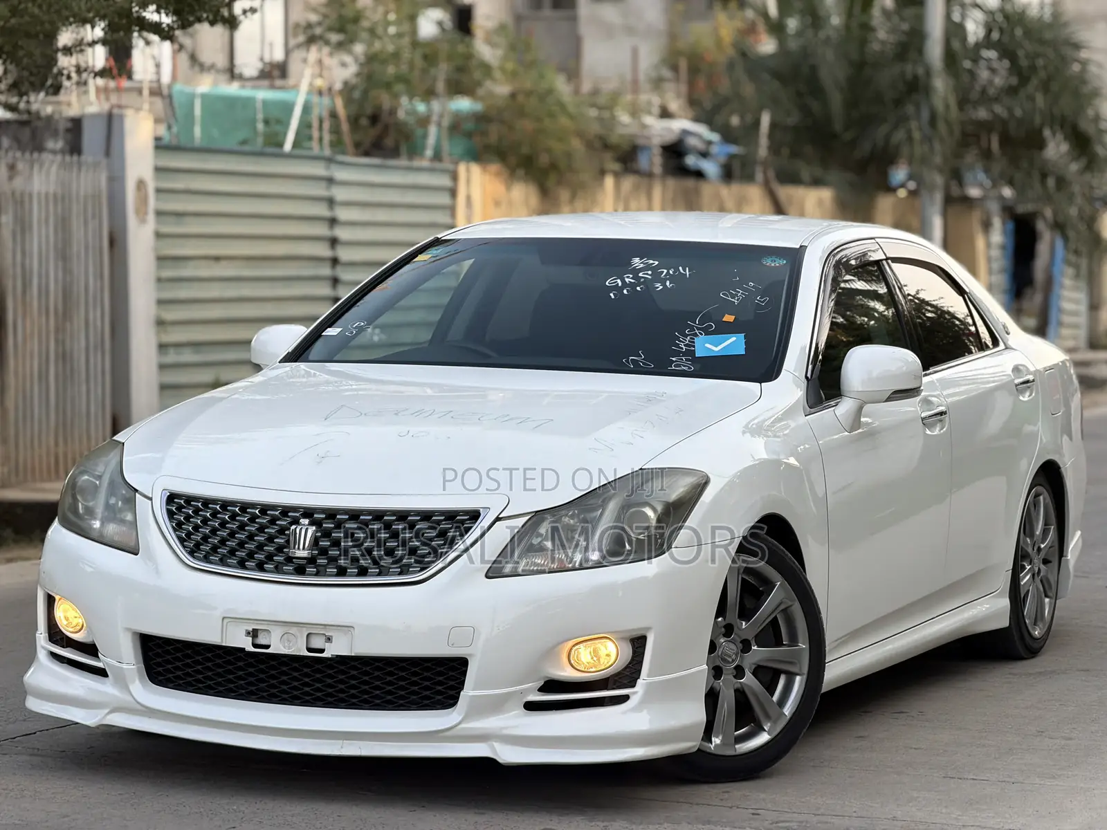 Toyota Crown 2008 White
