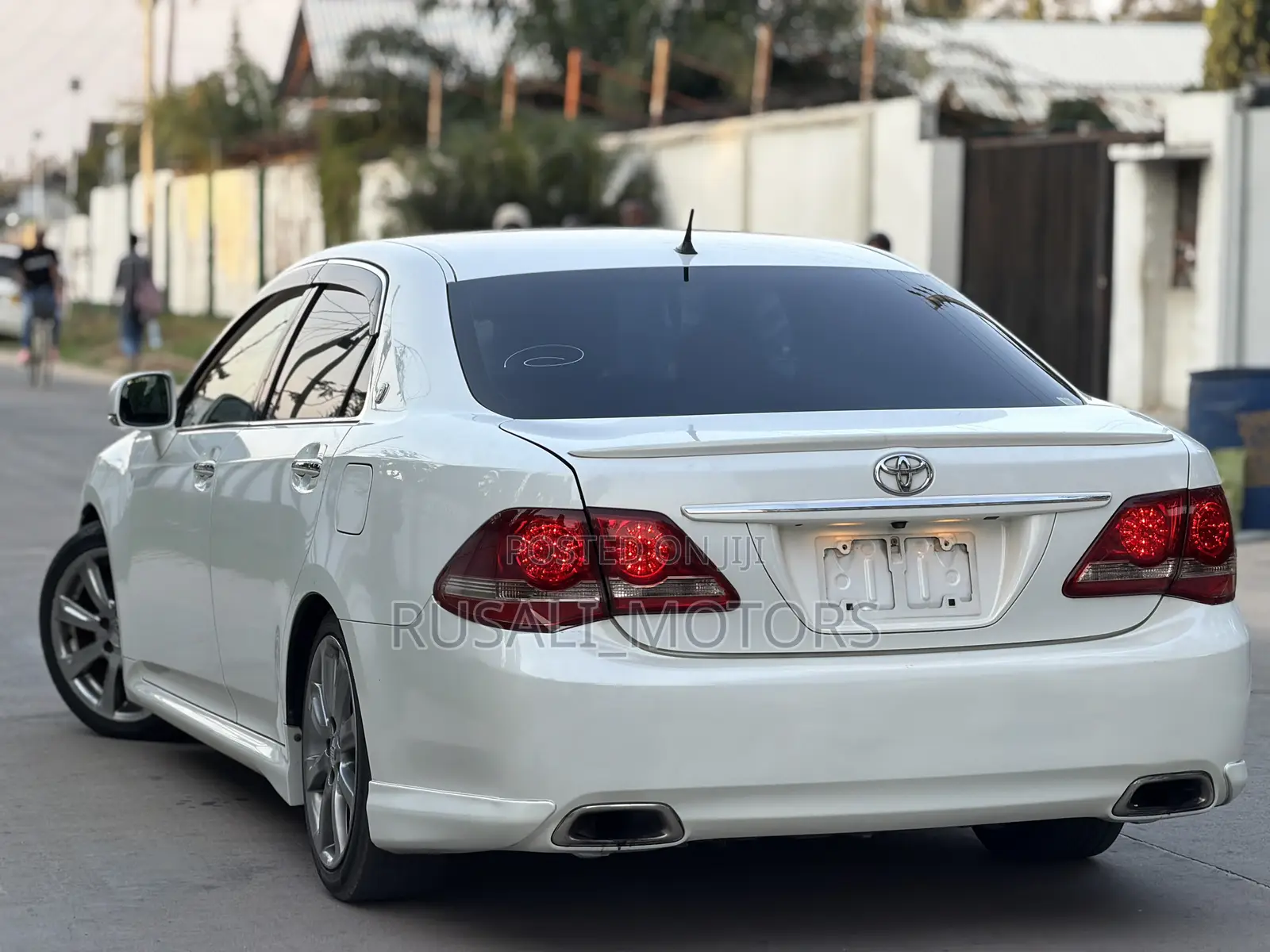 Toyota Crown 2008 White