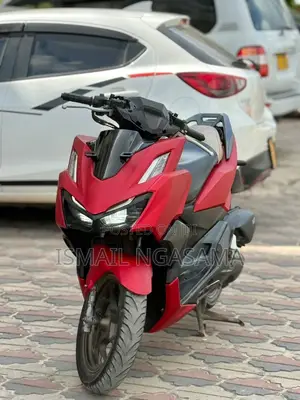 Honda 2021 Red