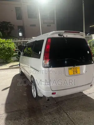 Toyota Noah 2001 White