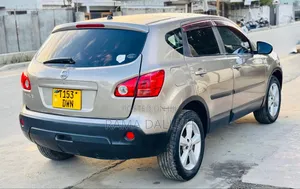 Nissan Dualis 2008 Beige