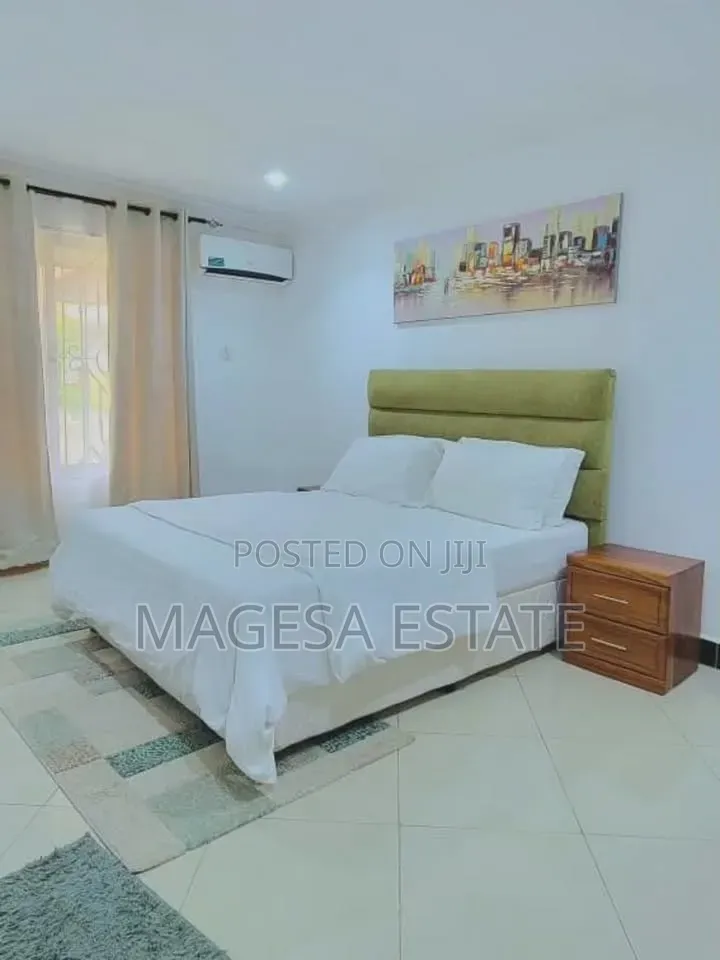 Furnished 2bdrm Apartment in Oyster Bay for rent