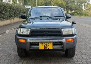 Toyota Hilux Surf 3.0DT 2001 Black