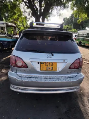 Toyota Harrier 2004 Silver