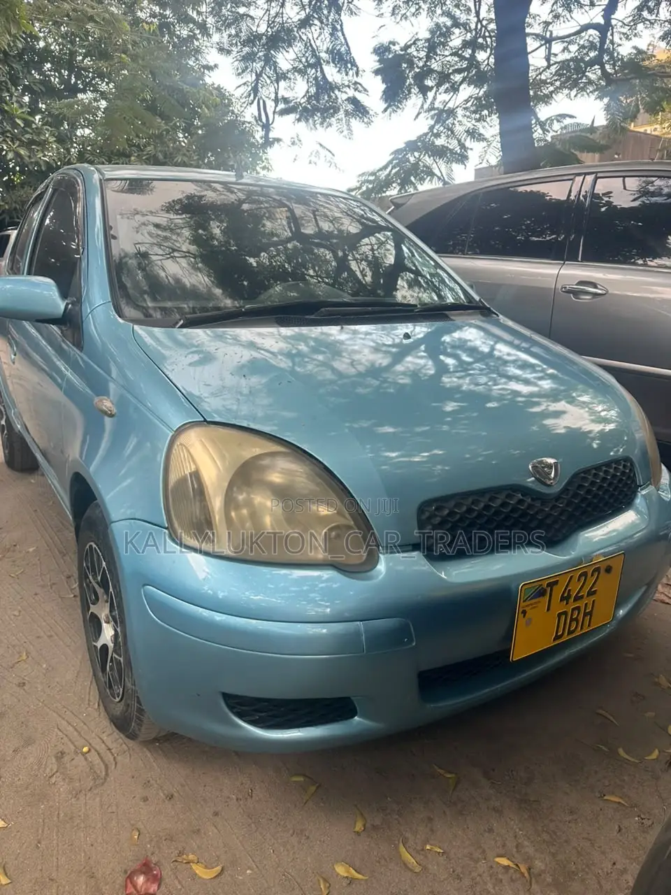 Toyota Vitz 2005 Blue