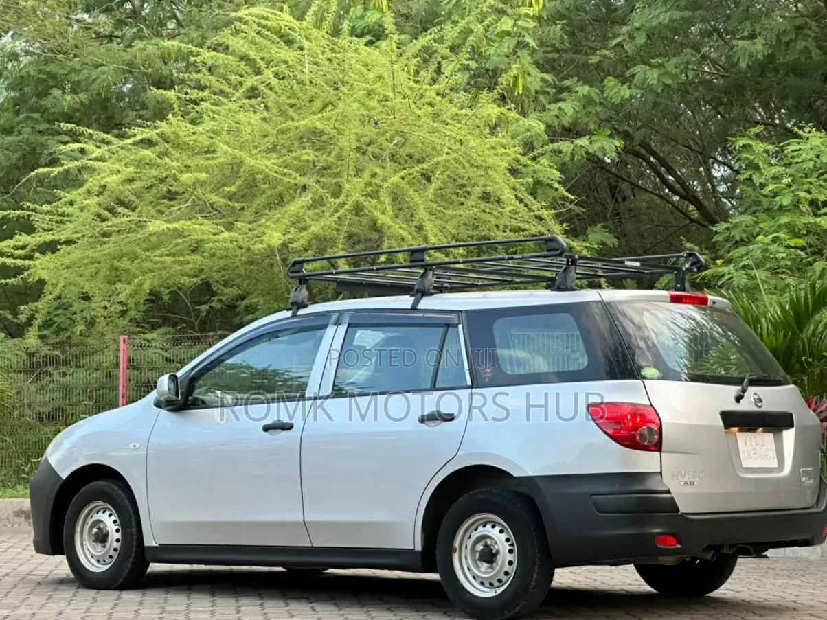 Nissan Advan 2020 Silver