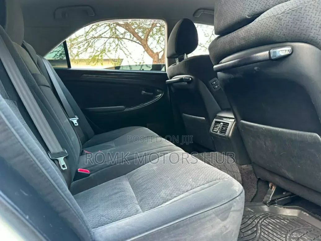 Toyota Crown 2008 White