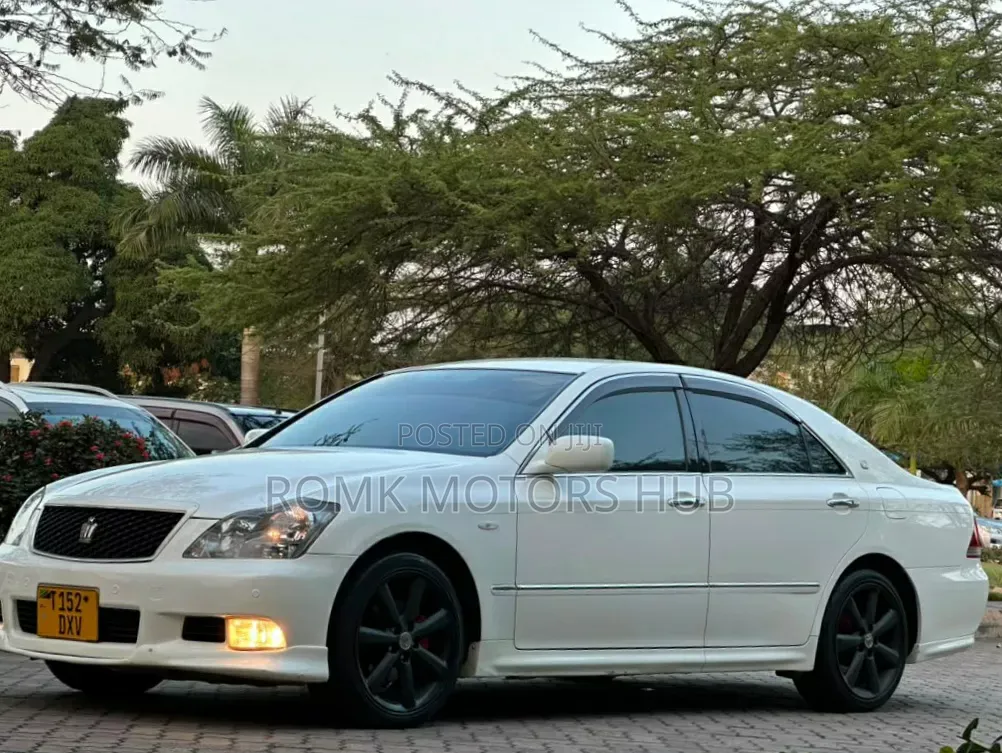 Toyota Crown 2008 White