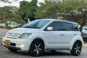 Toyota IST 2005 White