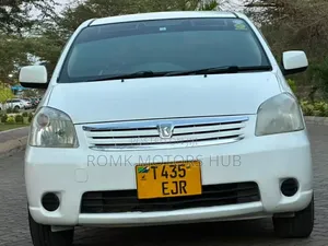 Toyota Raum 2005 White