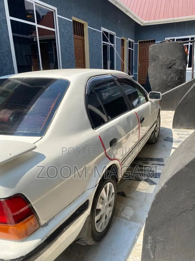 Toyota Corsa 2002 White
